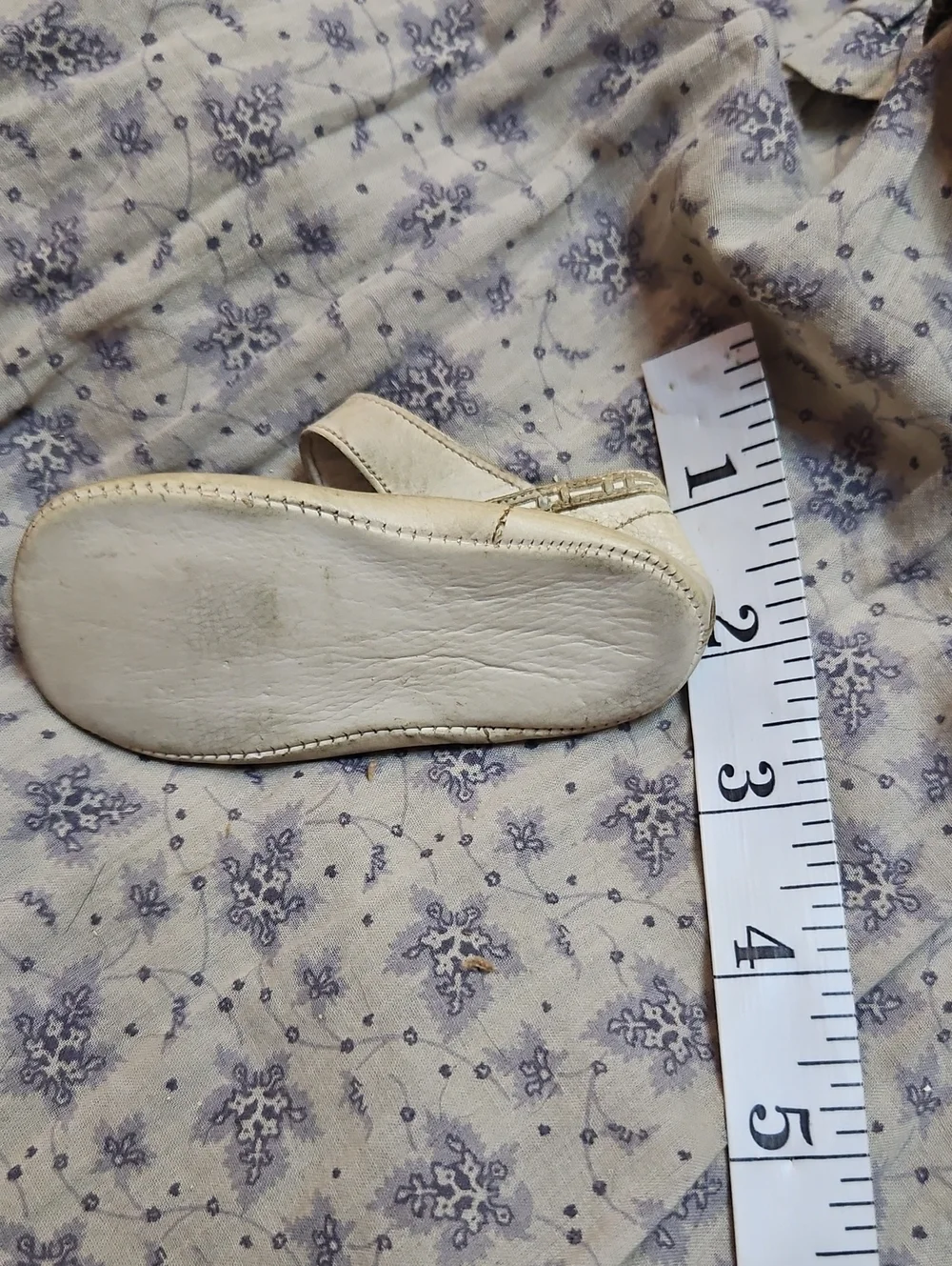 Antique Children's Mary Jane Leather Shoe in Cream